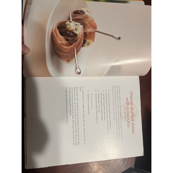 Giada At Home Family Recipes From Italy and California Giada De Laurentiis - Picture 6 of 7